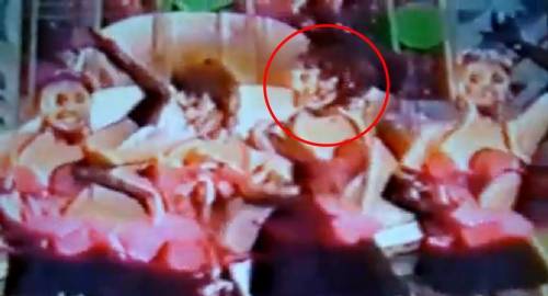Quelle donne che... il Cav è "sottocultura" E ballavano su Canale 5