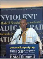 Un nero guida i Radicali  "Islam e democrazia  non sono incompatibili"