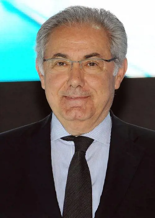 Piaggio, Colaninno ringrazia lAsia. E punta a 2 miliardi