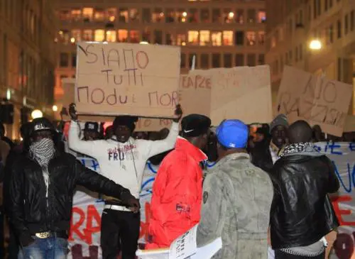 La protesta dei senegalesi ora è in mano agli autonomi