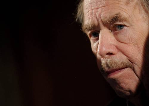 Addio a Vaclav Havel Era il simbolo ceco della lotta al comunismo