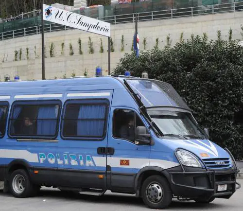 Sit-in pro Palombo e contestazione dei tifosi a Bogliasco