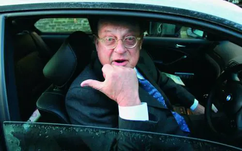 Scoperto il bluff Mills scagiona il Cav: "Non mi ha pagato"