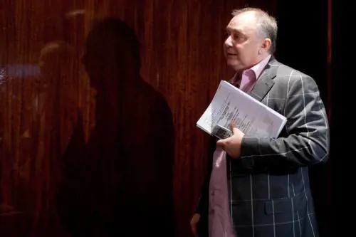 Mora tenta il suicidio  nel carcere di Opera: "Voleva soffocarsi"