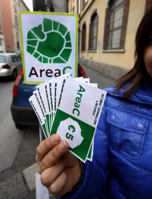 Area C, Pdl e Lega a caccia di firme «Il referendum? Sarà un successo»