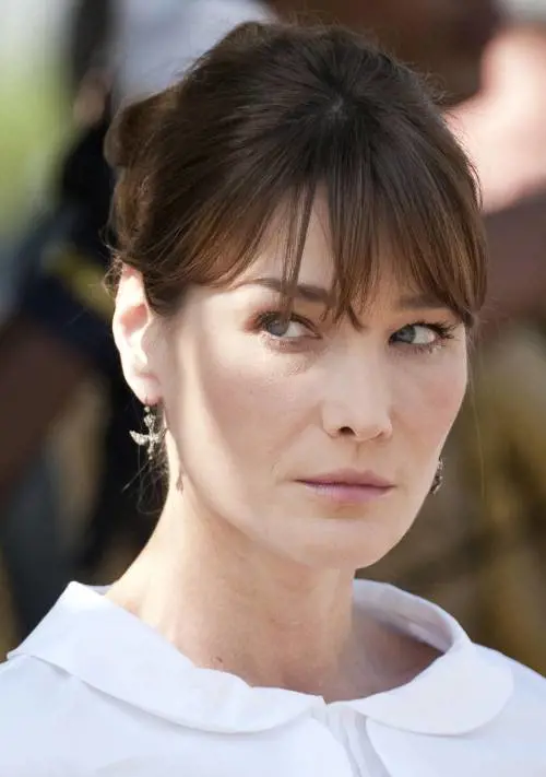 Scandalo su Carlà? "Fondi per l’Aids  finiti ai suoi amici"