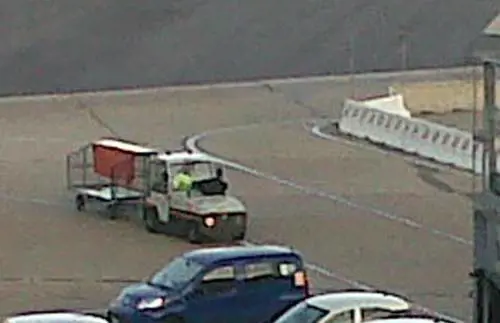 Valigia abbandonata sulla pista Lultima figuraccia di Fiumicino