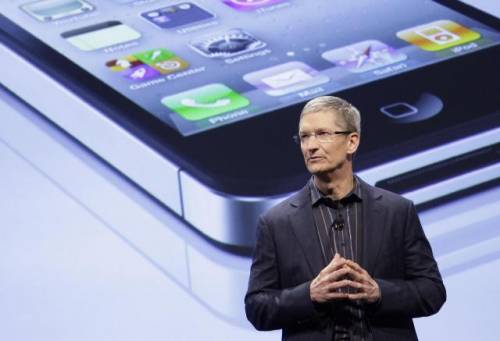 Le nuove mappe Apple? Non funzionano. Tim Cook si scusa e invita a usarne altre