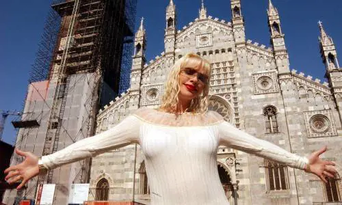 Ilona toglie il sonno al sindaco Mele