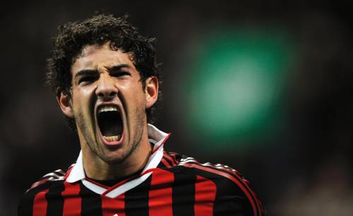 Accordo per Pato al Psg? Ma lui smentisce: "Resto Al Milan mi sento a casa"