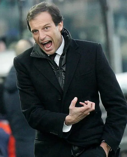 Il Milan blinda Allegri E lInter rimanda Tevez