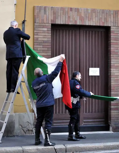Rabbia e dolore dei vigili: «In silenzio fino al funerale»