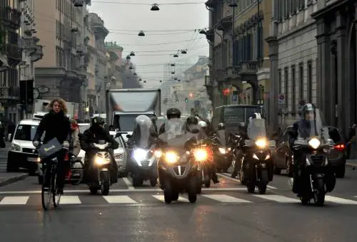 Ore 7 e 30, via alla tassa Area C. Mille uomini a presidiare i varchi