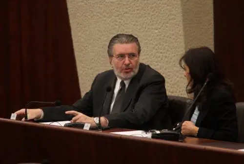 Il pluri indagato Penati  diventa investigatore