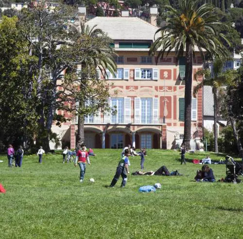 Quel Municipio «fantasma» che si fa scippare pure i parchi