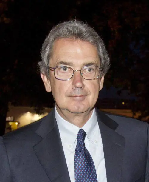 Telecom taglia la cedola per non alzare il debito