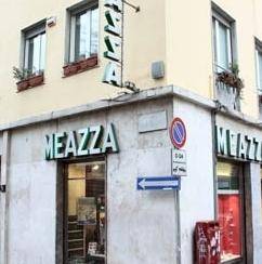 "L’Area C ha dimezzato gli affari, pronti a pagare 5 euro per i clienti"