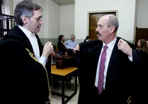 Milano, al processo Mills  salto mortale dei giudici  pur di condannare Silvio