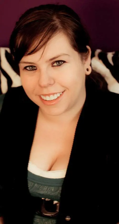 «Vuoi vendere milioni di copie? Ti serve il web, non un editore»