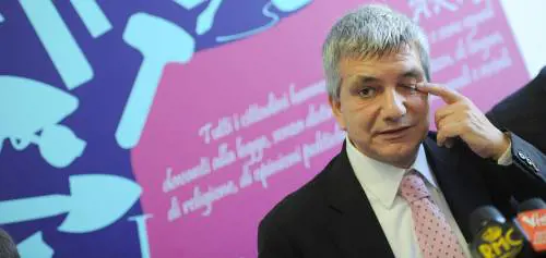 Vendola sbeffeggiato sul web  Fine del gran comunicatore