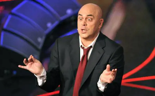 Che tristezza il comico  Crozza beccato  a copiare le battute