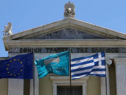 Grecia, raggiunto l'accordo sulle misure anticrisi  Ma la Ue frena sugli aiuti