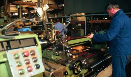 Larticolo 18 di Formigoni spacca i sindacati