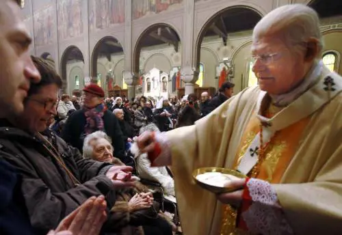 «In un mondo di chiacchiere servono cristiani consapevoli»