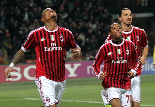 Champions, grazie a Robinho il Milan scaccia gli incubi