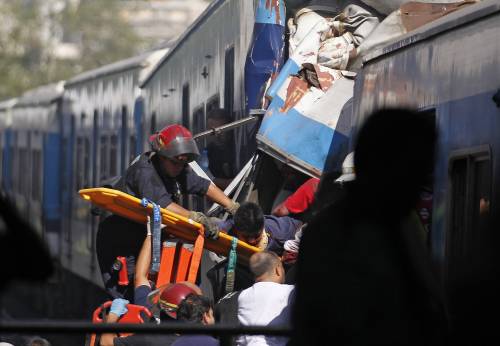 Tragedia a Buenos Aires:  si schianta treno senza freni Almeno 600 feriti e 49 morti