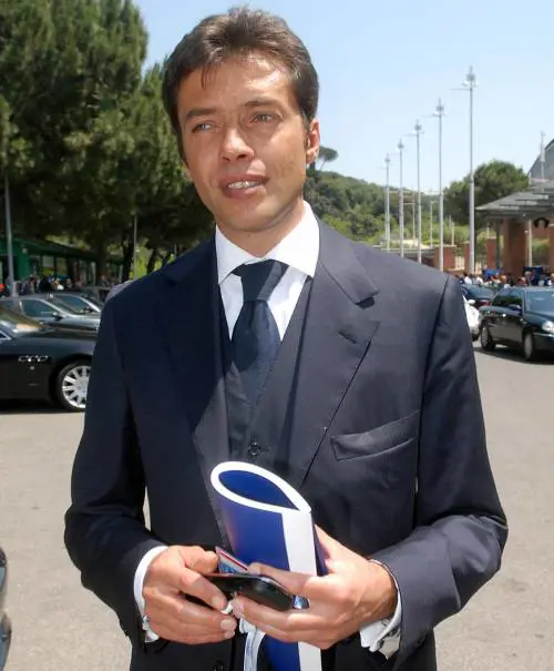 Fonsai, muro di Unicredit e Mediobanca