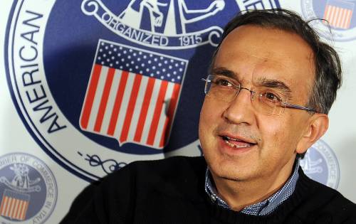 Marchionne: l'articolo 18? "Esiste soltanto in Italia" A rischio 2 stabilimenti Fiat