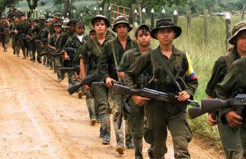 Gli orrori delle Farc su donne e bambini