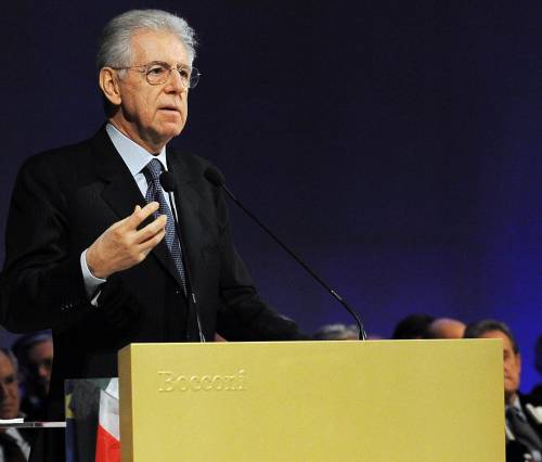 Evasione, l'appello di Monti: "Se tutti pagano meno tasse" E adesso lancia la task force