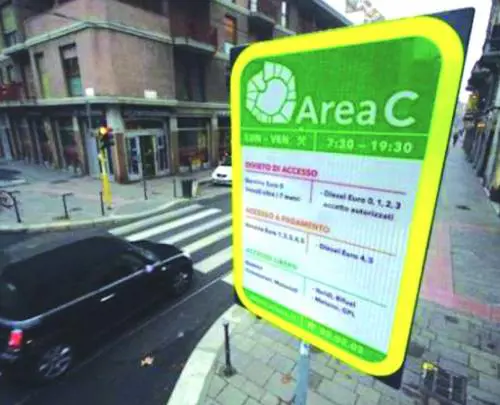 Il Tar rigetta il ricorso  dei garagisti contro lArea C