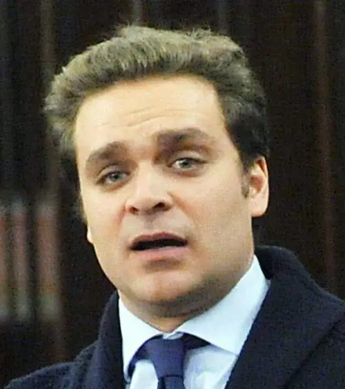 Vigilia del voto, lattesa è tutta per larrivo di Berlusconi