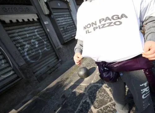 «Per anni nelle mani del racket: ogni mese pagavo 2mila euro»