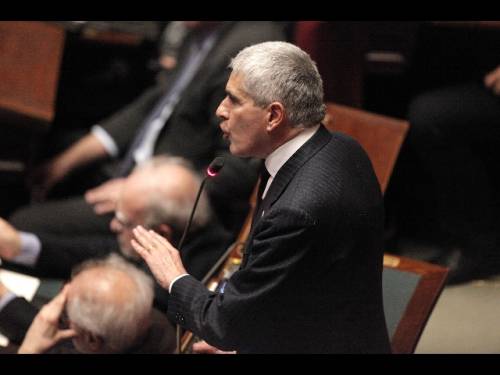 Casini: commissariare la Rai Il Pdl: "Sarebbe illegittimo"