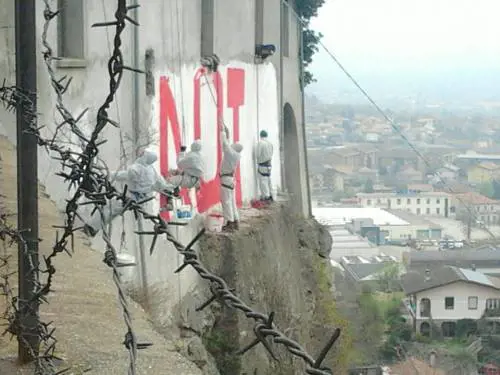 I No Tav tornano al cantiere Monti: "È ora di fare l'opera" Fischiato il premier a Torino