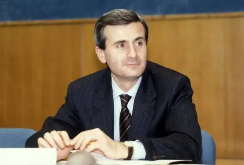 Dieci anni fa a Bologna le Br uccidevano Marco Biagi