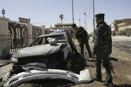 Iraq, attentati e autobomba in diverse città del Paese: almeno 44 persone morte
