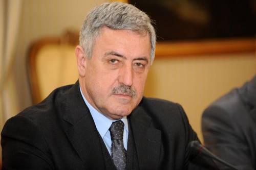 La gaffe di Podestà: "I volantini delle Br?  Sono quelli di Pisapia"