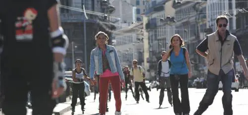 Sarà una domenica a piedi tra corse, musei e sconti sui bus