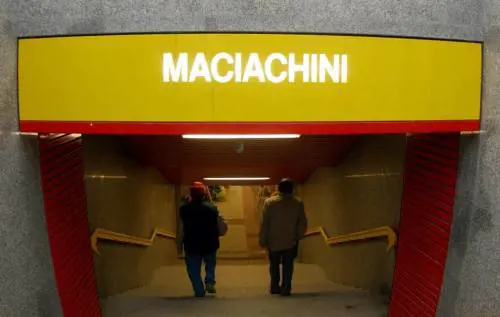 Rimprovera due ragazzi: anziana picchiata e derubata