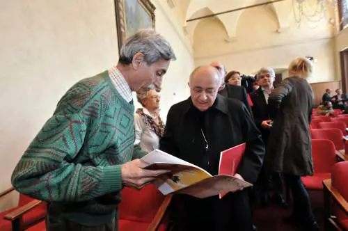 Tettamanzi fuori scena Nelle mani di Scola  le chiavi del "Toniolo"