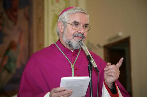 Mons. Bregantini (Cei): "L'articolo 18 va esteso Sbagliato escludere Cgil"