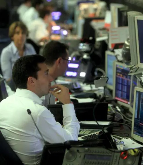 La frenata delleconomia spaventa le Borse