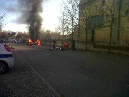 Artigiano assediato dal fisco si dà fuoco davanti a Equitalia