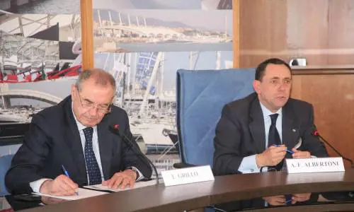 Crescono i porti, meno le aziende