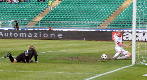 Bari, calcioscommesse "Abbiamo zingari  e tifosi alle calcagna"